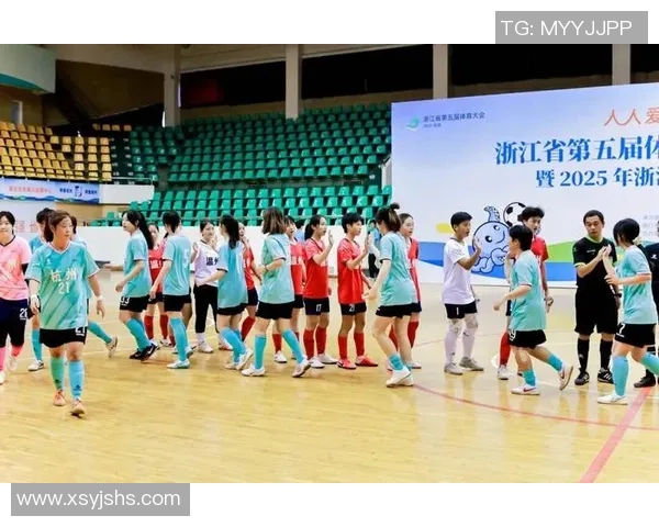 足球明星热衷广场舞展现运动与艺术完美结合的精彩瞬间