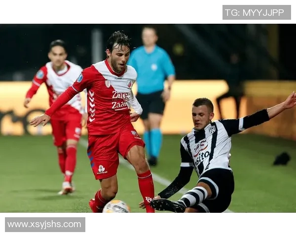 3号足球明星精彩防守瞬间集锦展现超强技术与战术意识