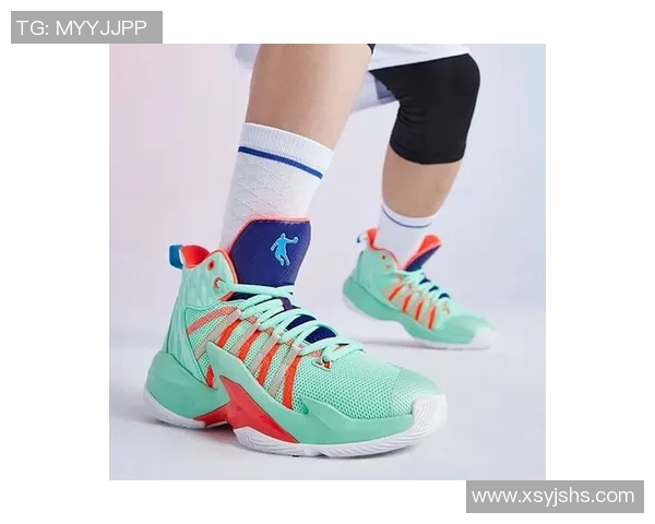 明星篮球评论聚焦：球场上的风云人物与他们的精彩表现分析